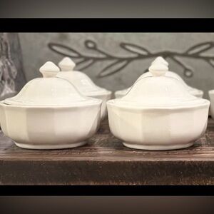 Vintage Pfaltzgraff Heritage White individual casserole dish with lid (set of 4)
